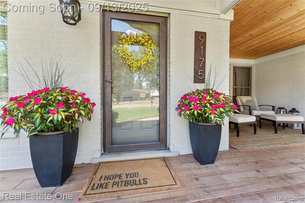 9175 Byromar Lane, Grosse Ile, MI 48138 — Photo 4