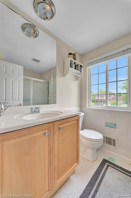 5450 Pocono Street, West Bloomfield, MI 48323 — Photo 46