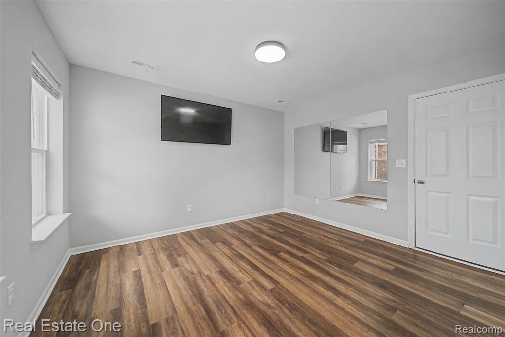 537 Anne Avenue, Brighton, MI 48116 — Photo 5