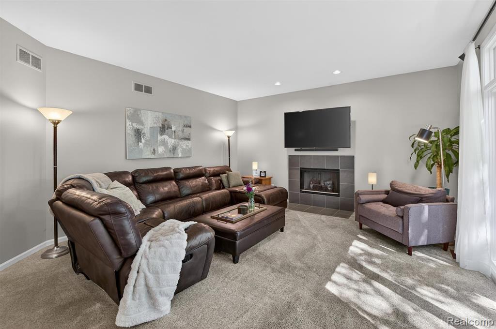 7359 Colchester Lane, West Bloomfield, MI — Photo 8