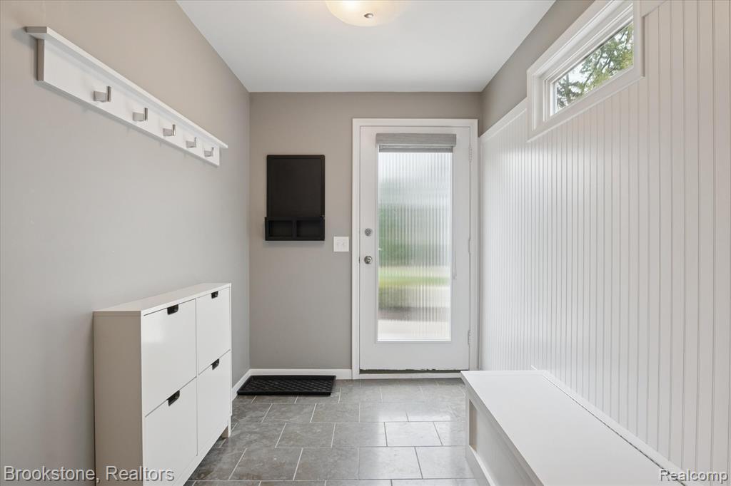 16951 Locherbie Avenue, Beverly Hills, MI 48025 — Photo 35