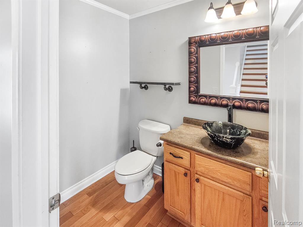 7165 WESTMINSTER Circle, Grand Blanc, MI 48439 — Photo 5