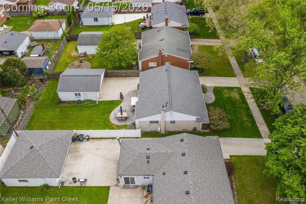 410 N Batchewana Street, Clawson, MI — Photo 38