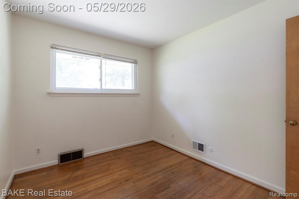 800 Parkview Drive, Plymouth, MI 48170 — Photo 21