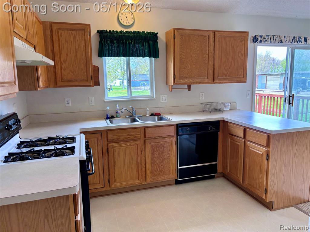 1020 Channel Drive, Marine, MI — Photo 10