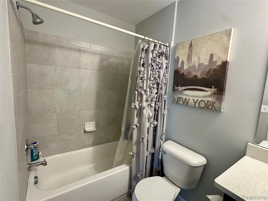 2500 Normandy Road, Royal Oak, MI, 48073