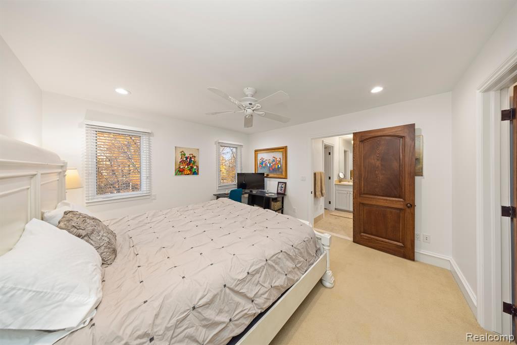 4326 COMMERCE Road, Orchard Lake Village, MI 48324 — Photo 58
