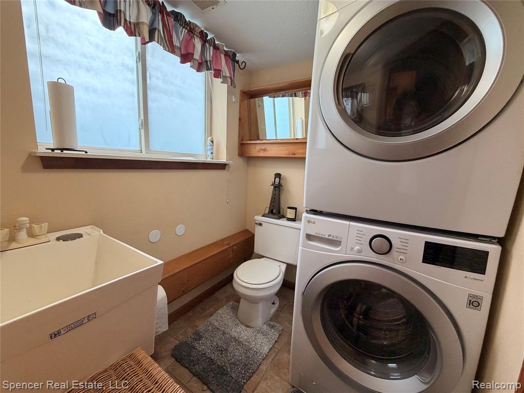 103 Harbor Street, Oscoda, MI 48750 — Photo 30