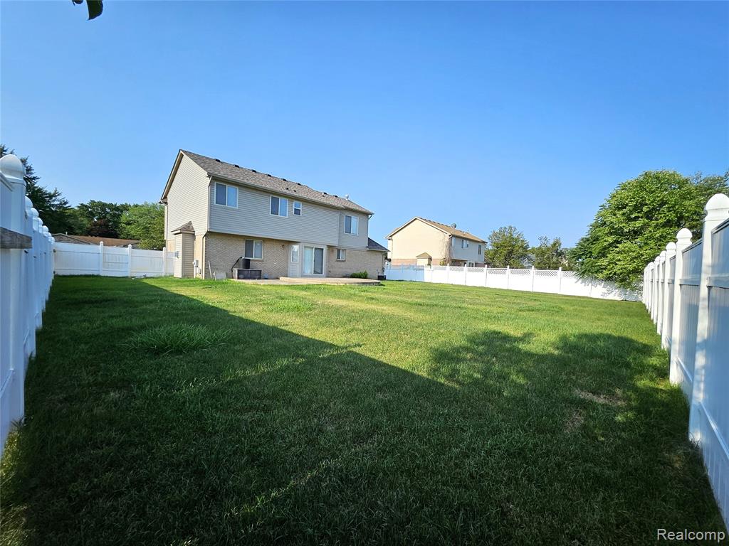 15801 Toulouse, Fraser, MI 48026 — Photo 5