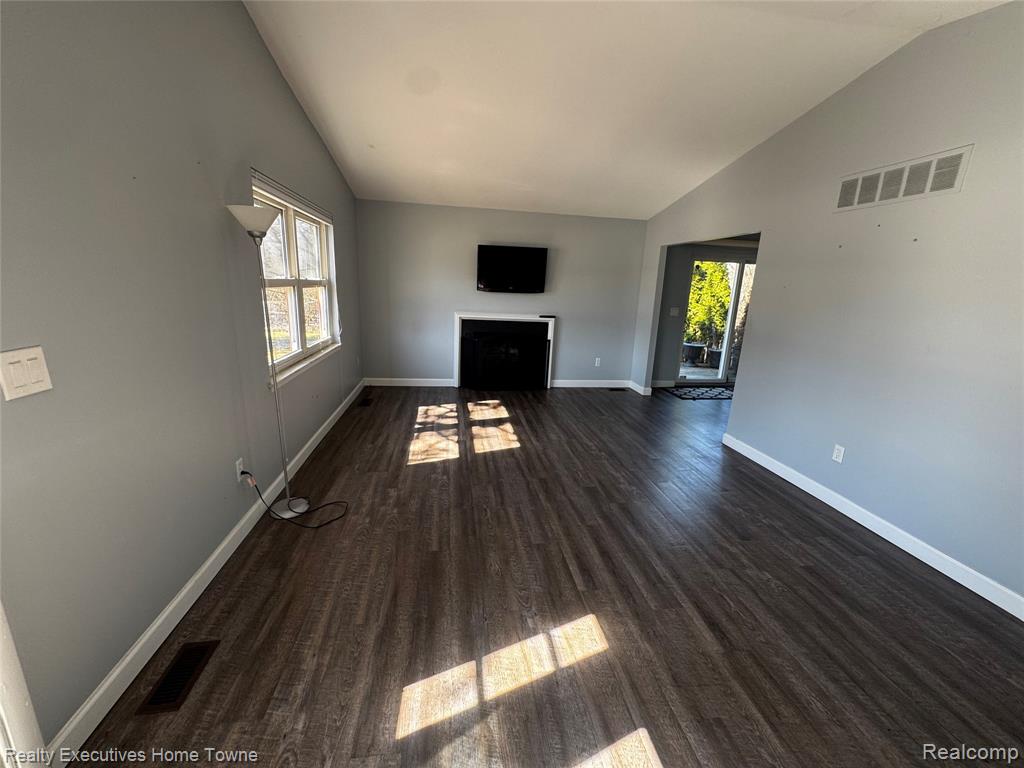 5766 Northfield Parkway, 574, Troy, MI 48098 — Photo 8