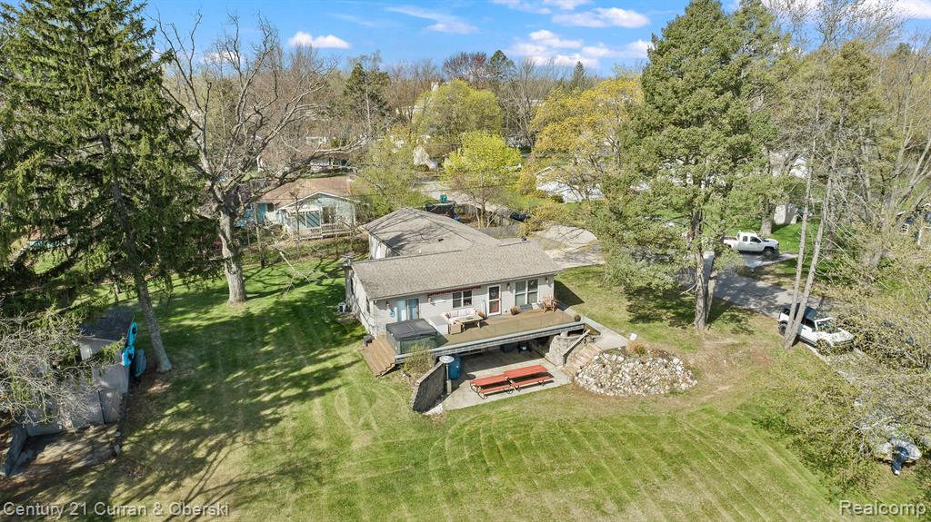 417 CHICAGO Drive, Howell, MI 48843 — Photo 39