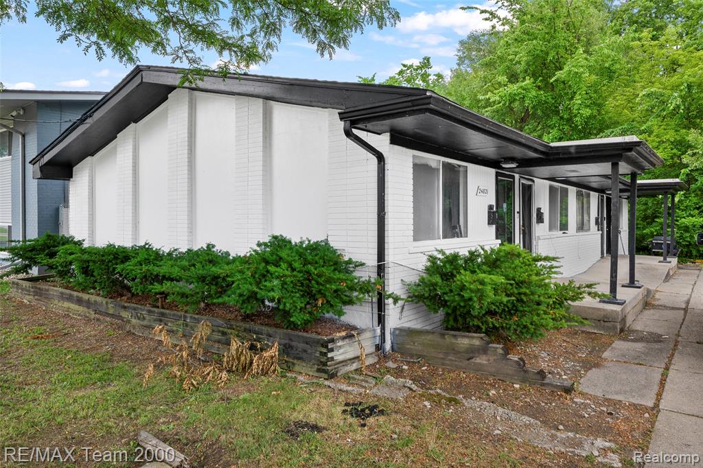 24821 5 Mile Road, Redford, MI 48239 — Photo 13