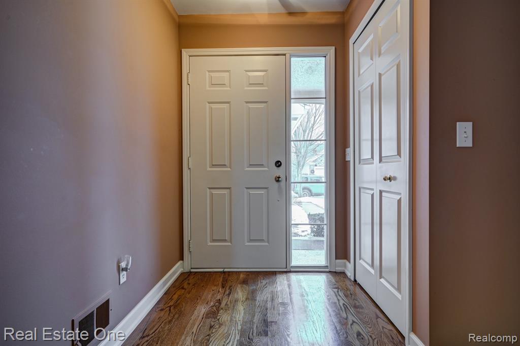 6564 Summit Ridge, Clarkston, MI — Photo 6