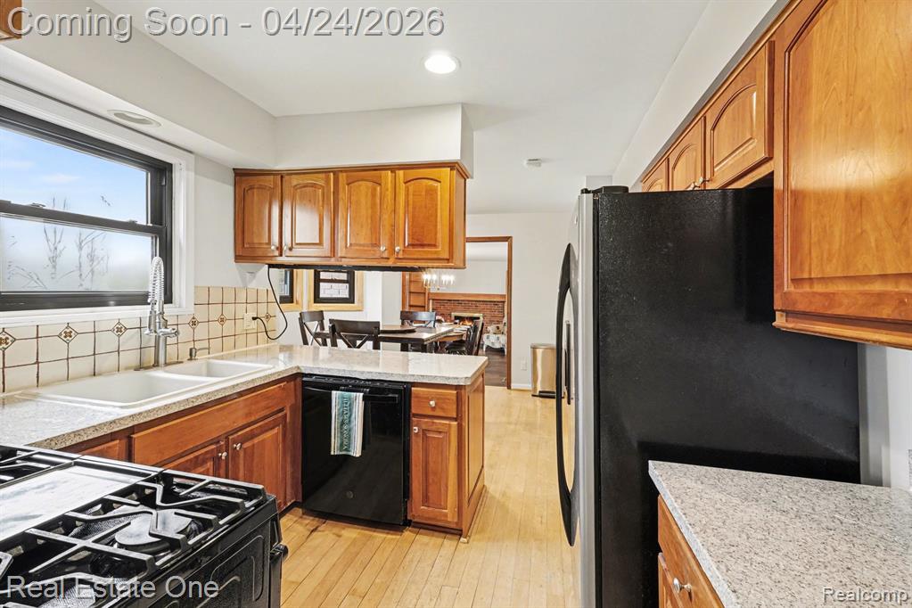 4819 Bretton Lane, Highland, MI 48356 — Photo 14