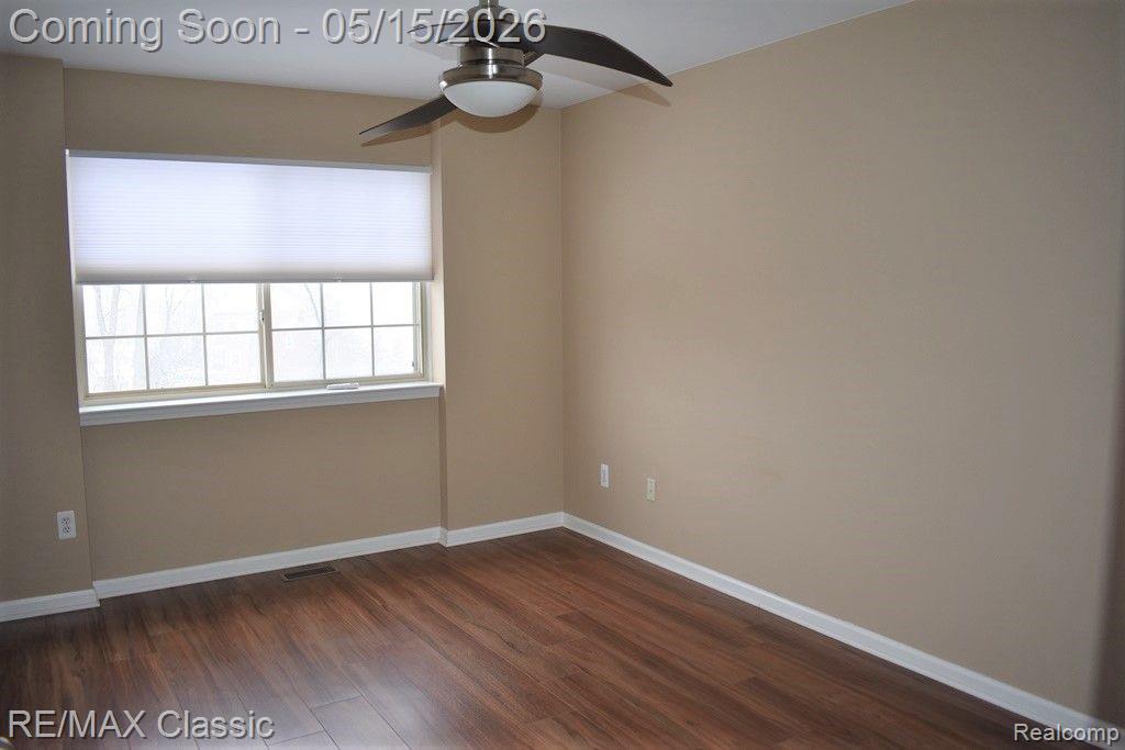 436 BOARDWALK Drive, Walled Lake, MI 48390 — Photo 19