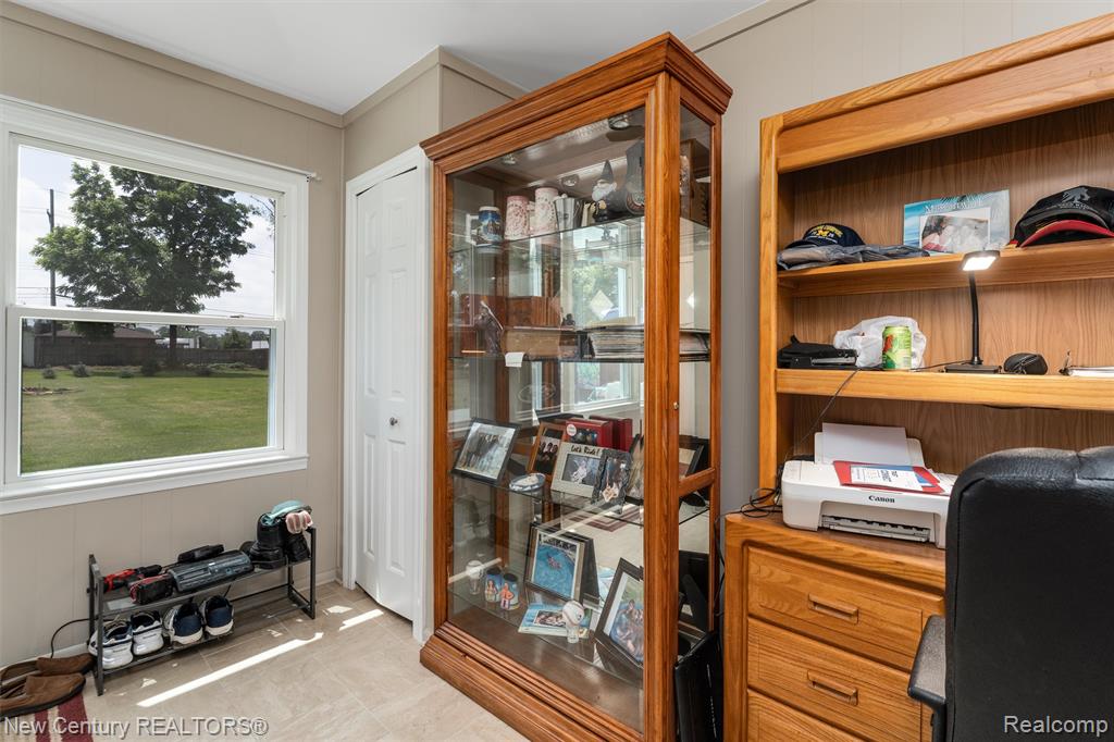 5763 Graves Street, Waterford, MI 48327 — Photo 20