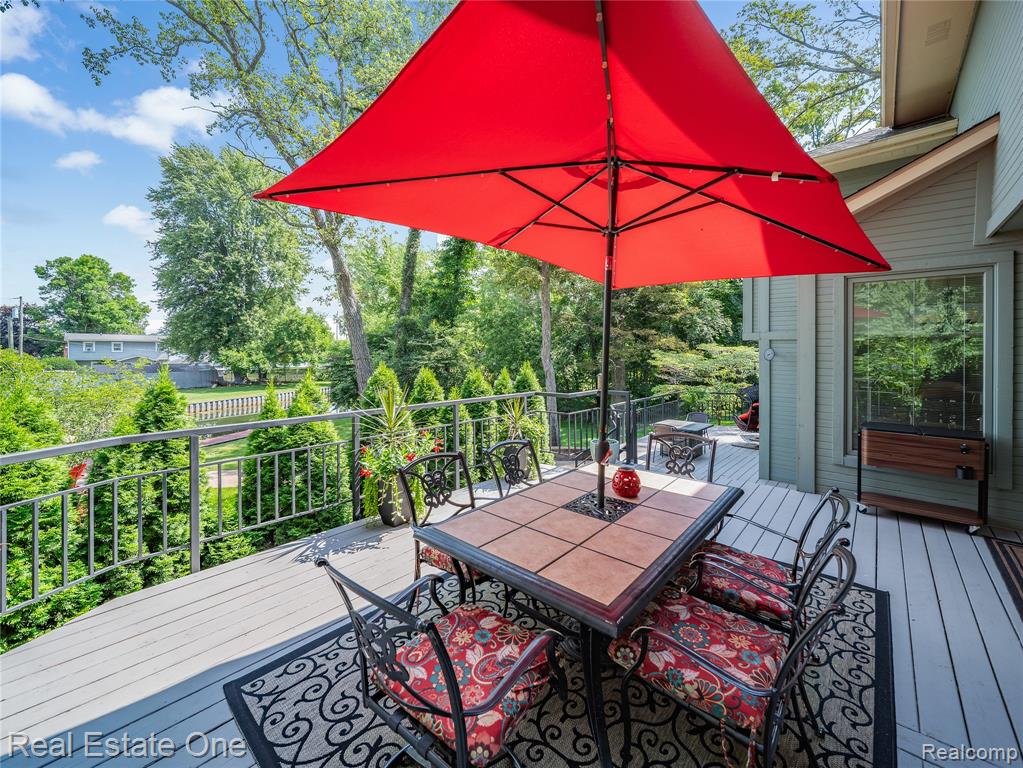 9929 Curie Lane, Pinckney, MI 48169 — Photo 7