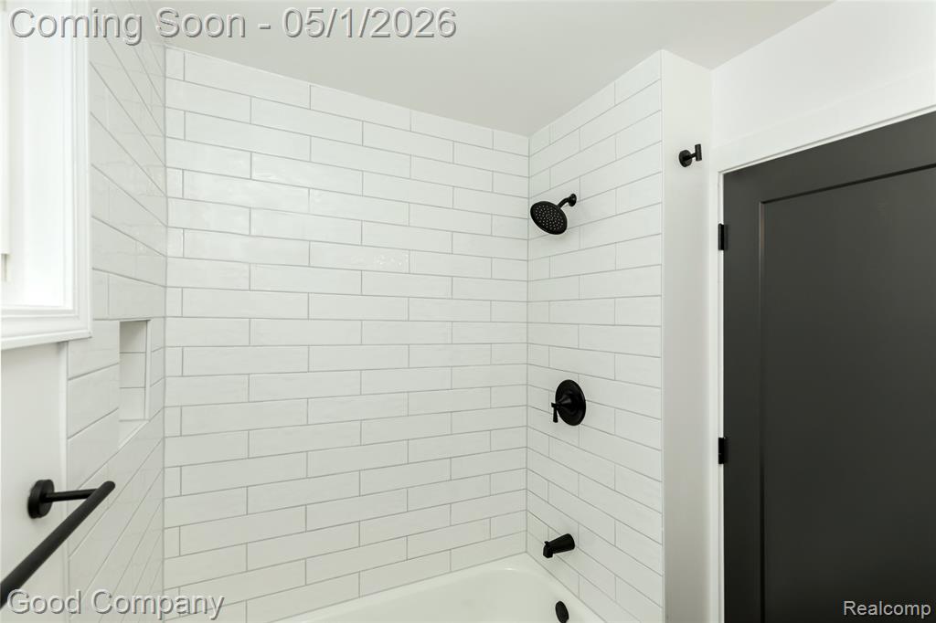 23393 Hoover Avenue, Hazel Park, MI 48030 — Photo 17