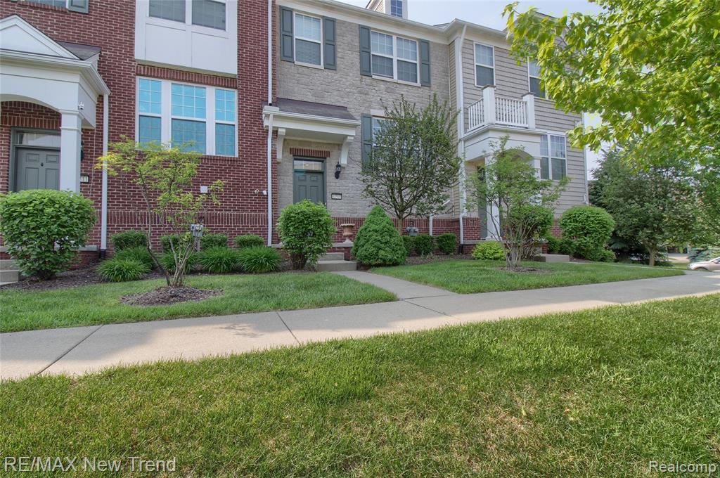 44509 Ellery Lane, Novi, MI 48377 — Photo 4