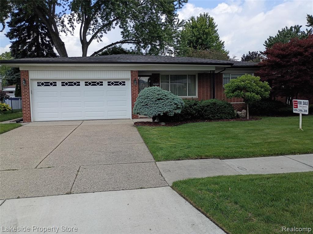 32621 Whitley Circle, Warren, MI 48088