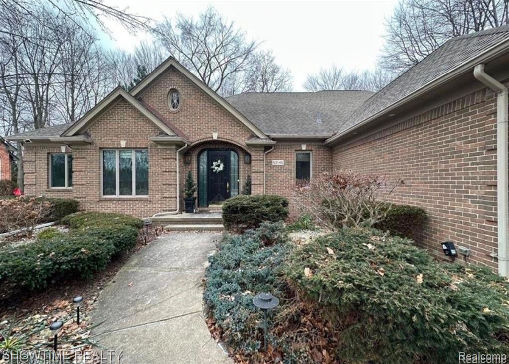 53145 ALYSSA Court, Shelby Twp, MI 48315 — Photo 2