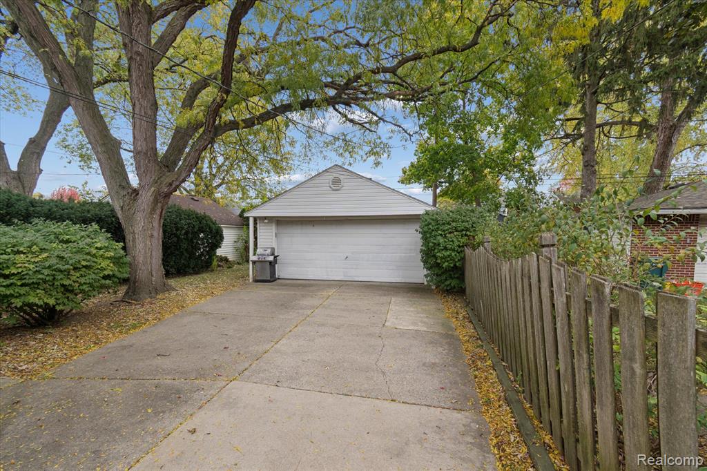 540 N York Street, Dearborn, MI 48128 — Photo 45