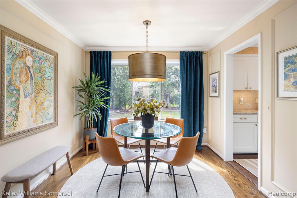 839 COOK Road, Grosse Pointe Woods, MI 48236 — Photo 10