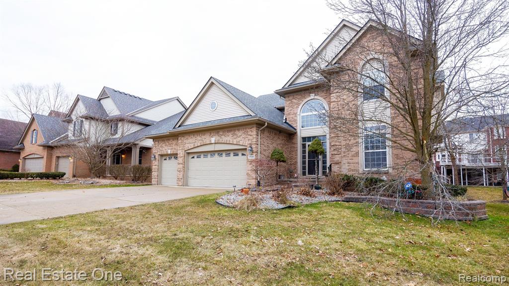 17041 ALGONQUIN Drive, Northville, MI 48168 — Photo 3