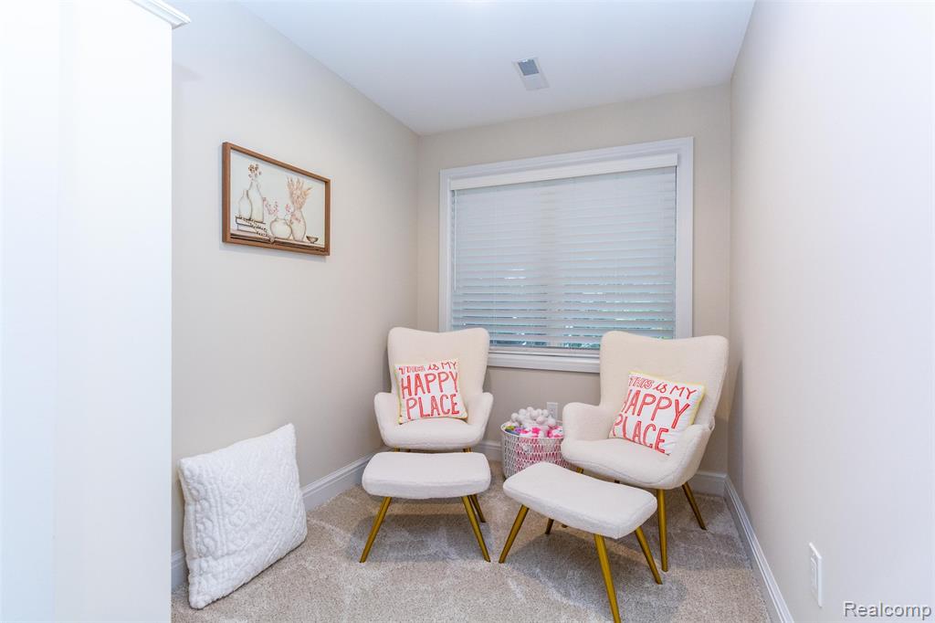 302 Tanview Drive, Oxford, MI, 48371