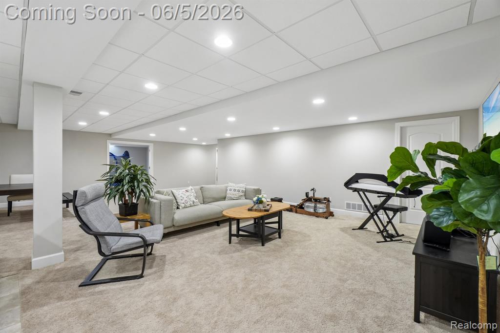 47566 Alpine Drive, Novi, MI — Photo 49