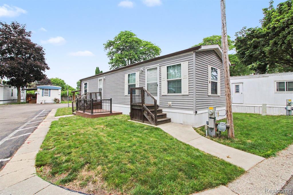 2740 Packard B8 Street - Photo 2