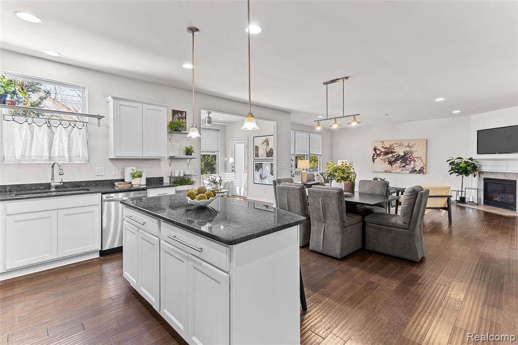 31085 TREMONT Lane, Franklin, MI 48025 — Photo 11