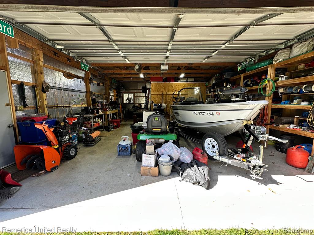 6565 W COON LAKE Road, Howell, MI 48843 — Photo 13