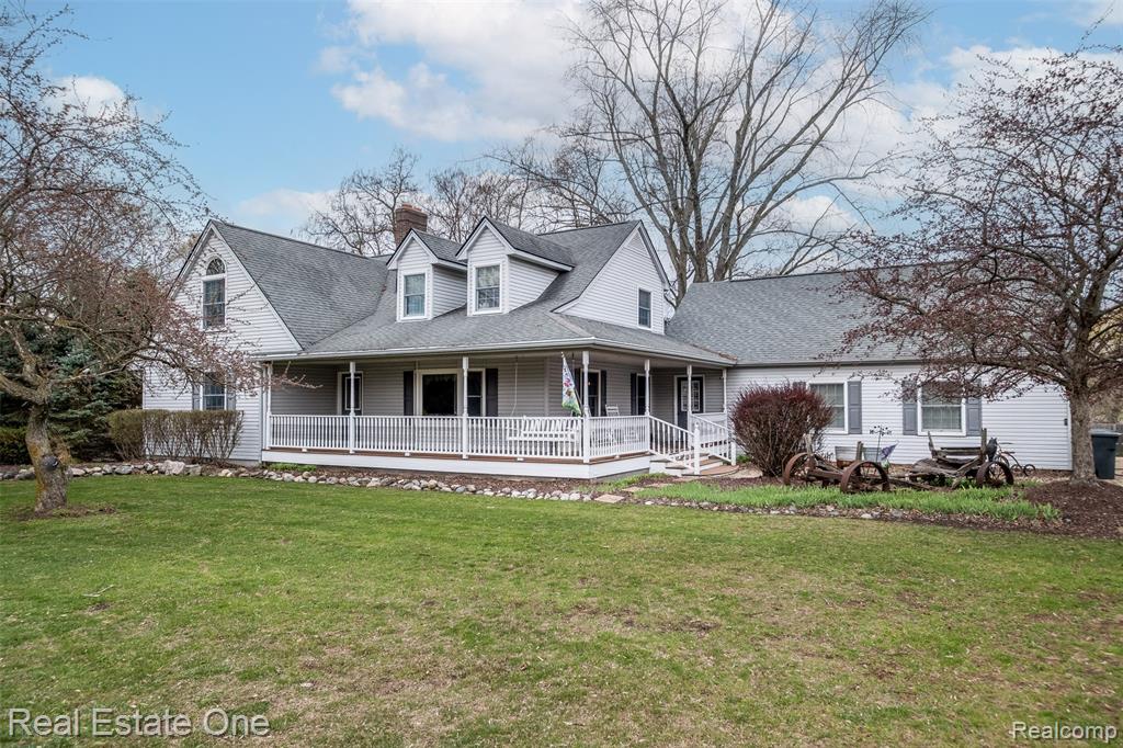 11030 Marshall Road, South Lyon, MI 48178