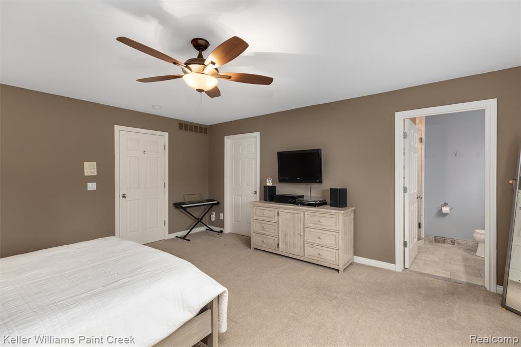 676 Majestic, Rochester Hills, MI 48306 — Photo 42