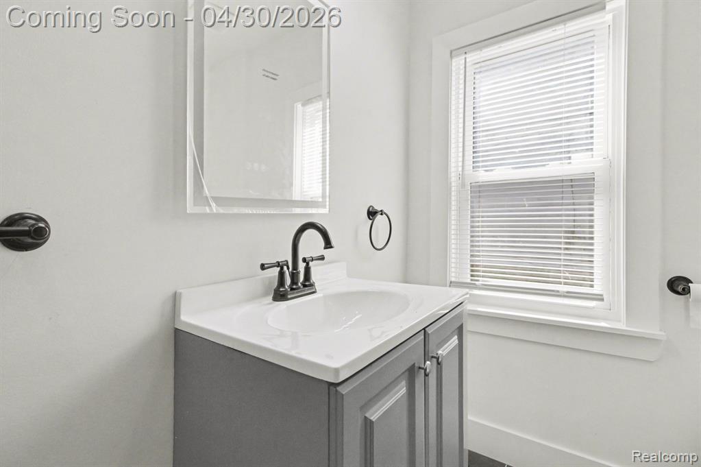 6366 Dellwood Drive, Waterford, MI 48329 — Photo 15