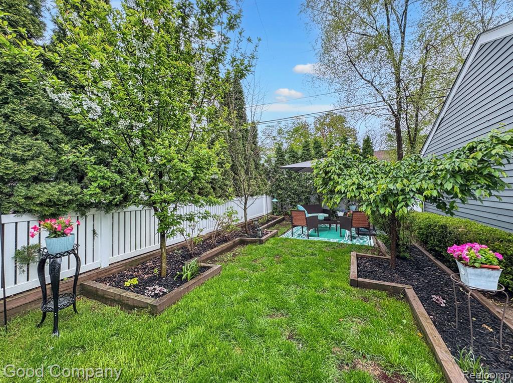 519 Wallace Street, Birmingham, MI 48009 — Photo 40