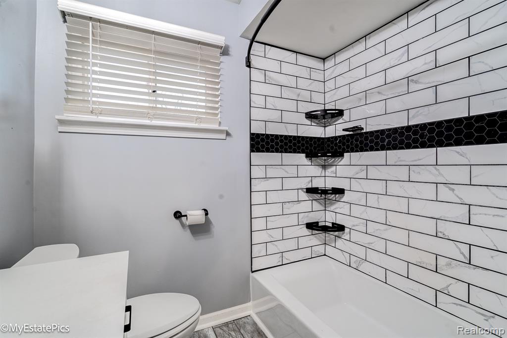 1251 CLARITA Street, Ypsilanti, MI 48198 — Photo 45