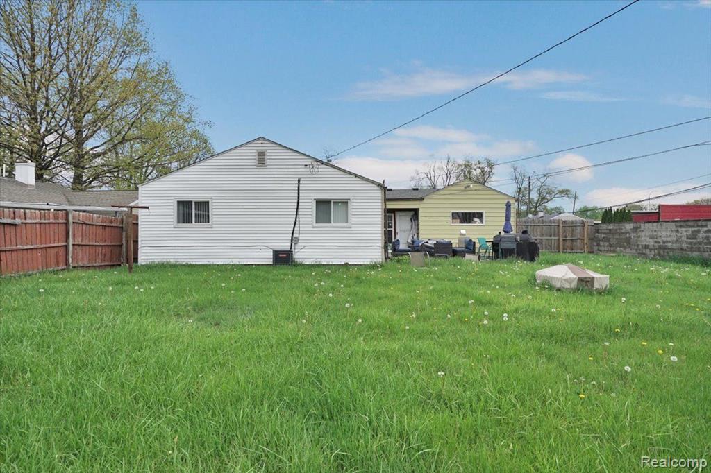 6854 HARDING Street, Taylor, MI 48180 — Photo 20