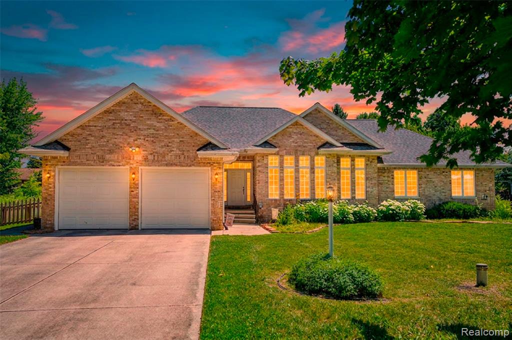 5382 Meadowlawn Road, Fowlerville, MI 48836 — Photo 4