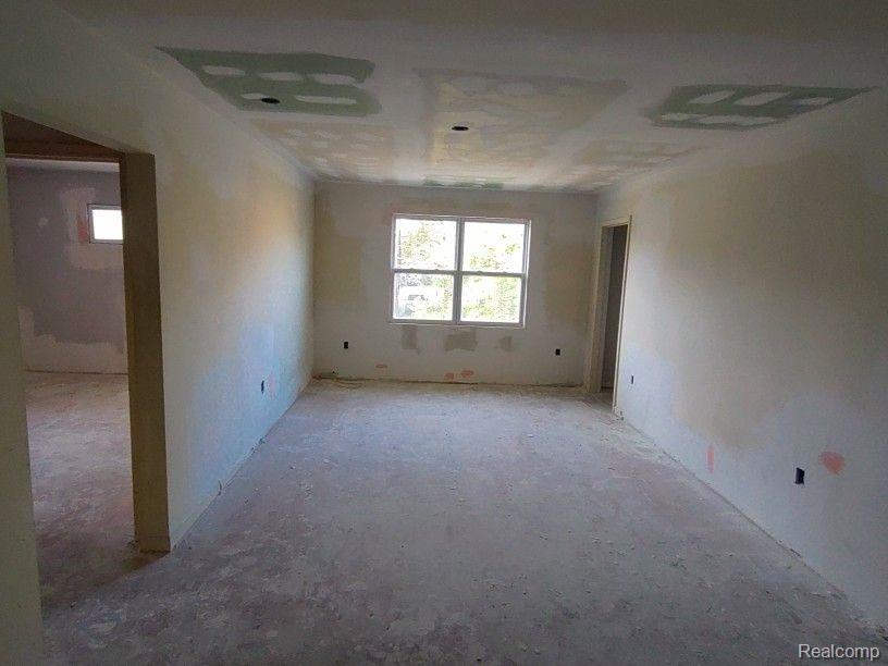 9510 WHITTIER Street, Detroit, MI 48224 — Photo 18