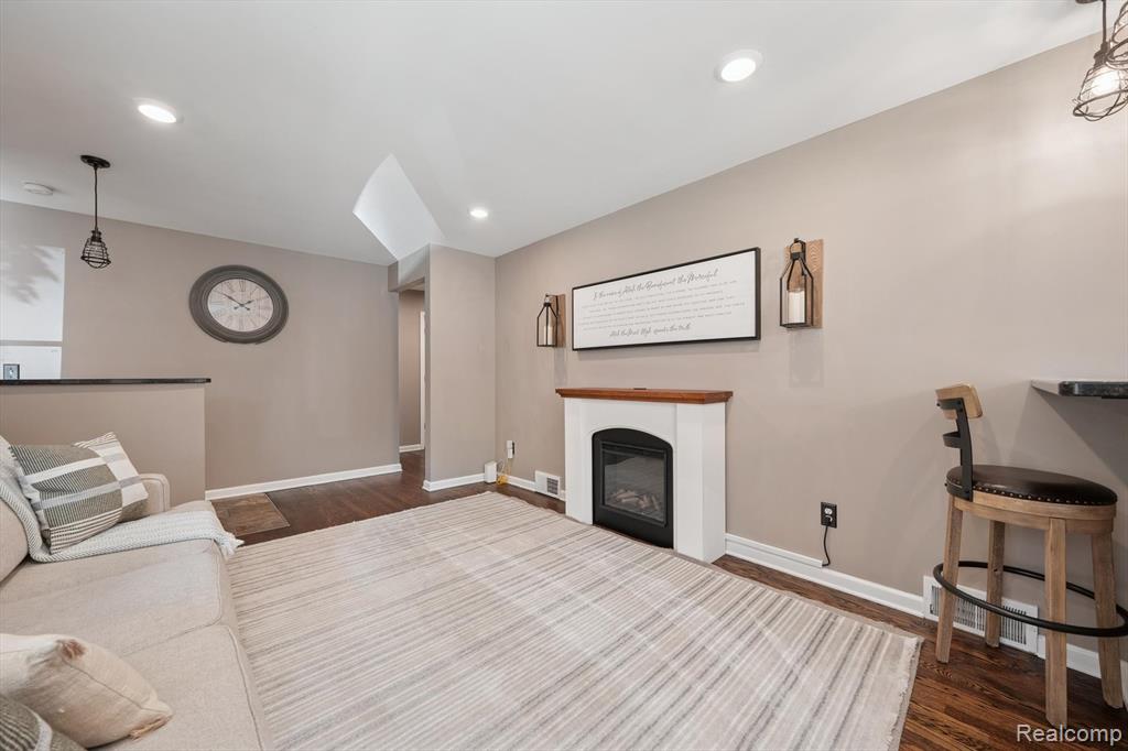 6345 Kolb Avenue, Allen Park, MI 48101 — Photo 13