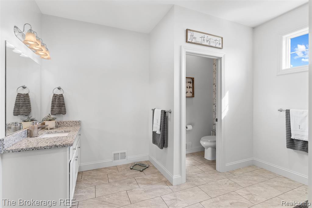 6264 Hidden Forrest, Swartz Creek, MI 48473 — Photo 24