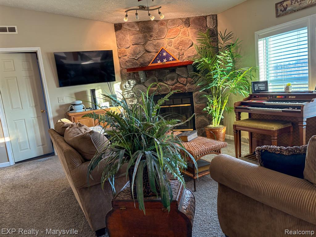 6433 Norman Road, MI 48032 — Photo 5