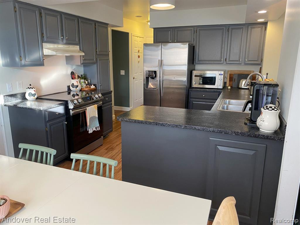 1142 CELINA Court, Canton, MI 48187 — Photo 17