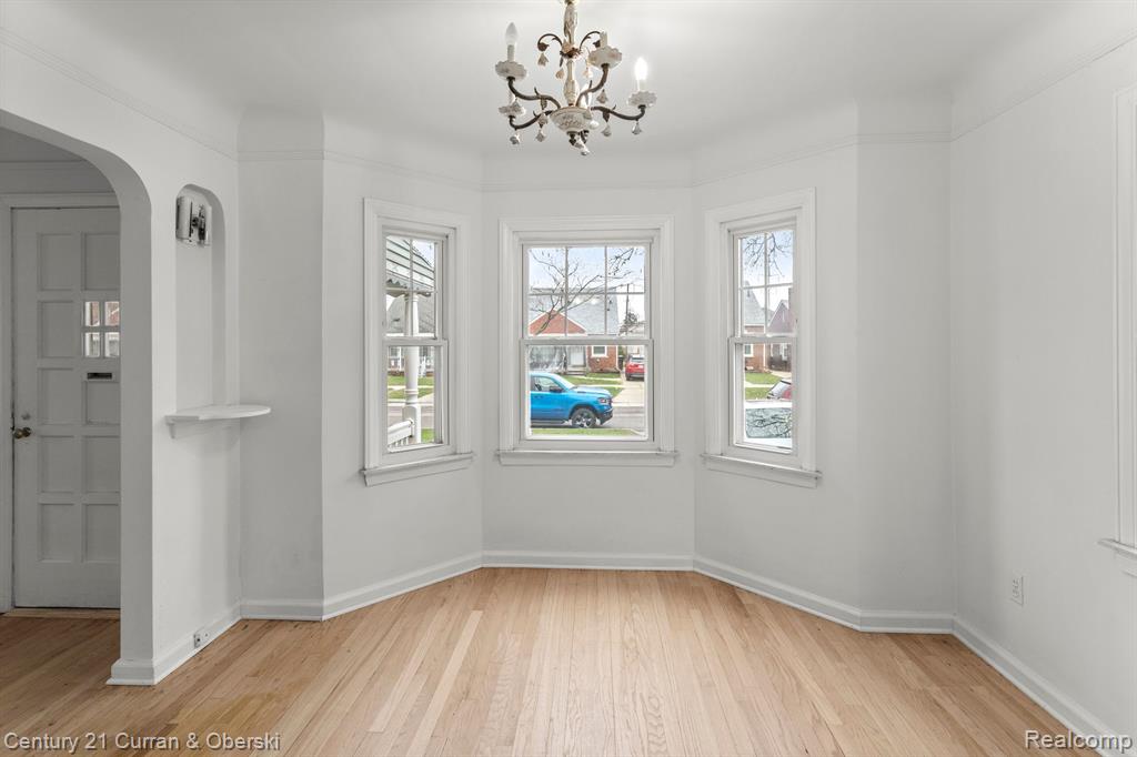 6535 ORCHARD Avenue, Dearborn, MI 48126 — Photo 9