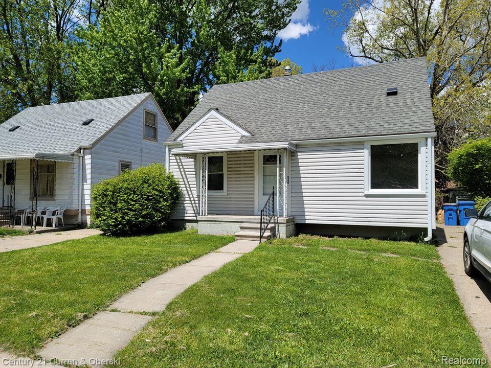 24708 Stanford Street, Dearborn Heights, MI 48125