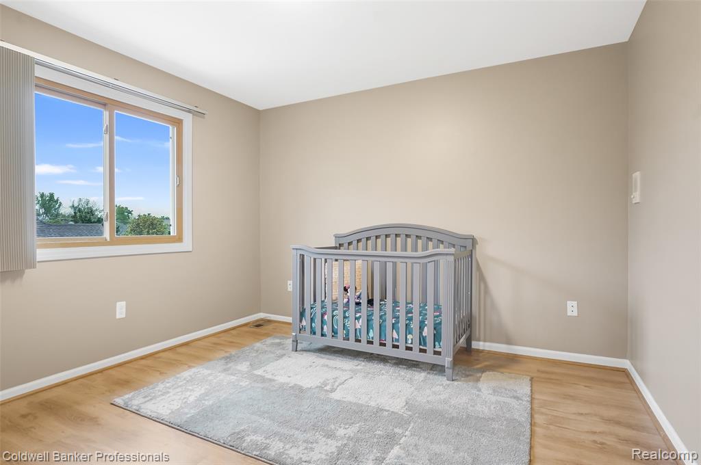 43246 Winterfield Drive, Sterling Heights, MI 48314 — Photo 33