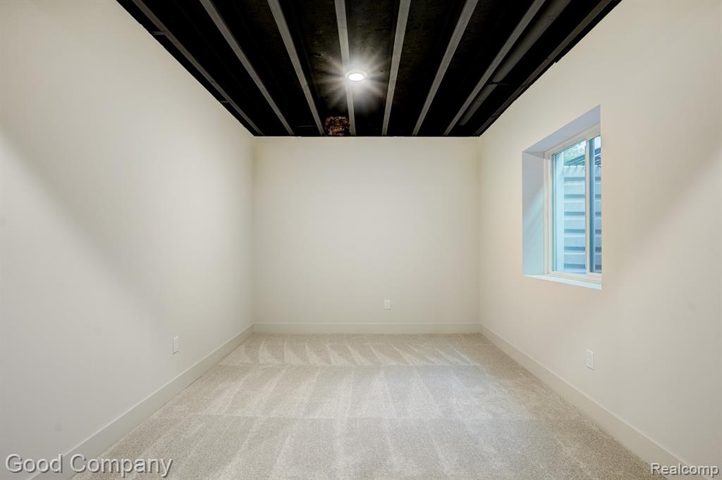 812 Irving Avenue, Royal Oak, MI 48067 — Photo 65