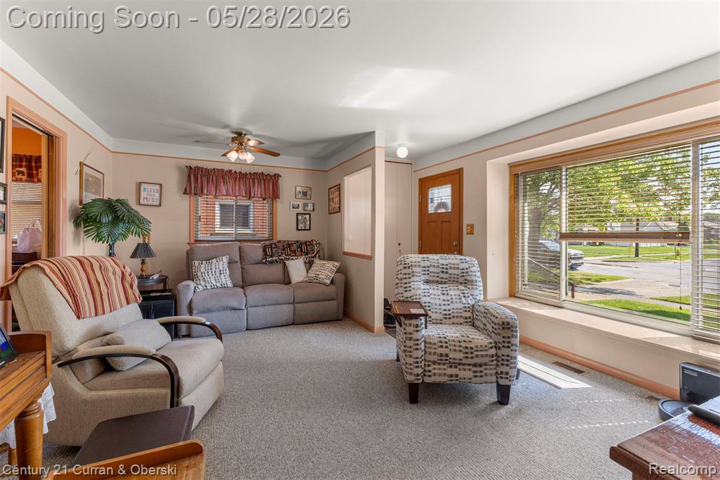 8245 N Hubbard Street, Westland, MI — Photo 3